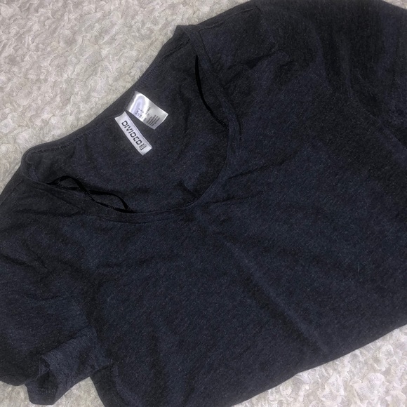 H&M scoop neck tee - Picture 3 of 3